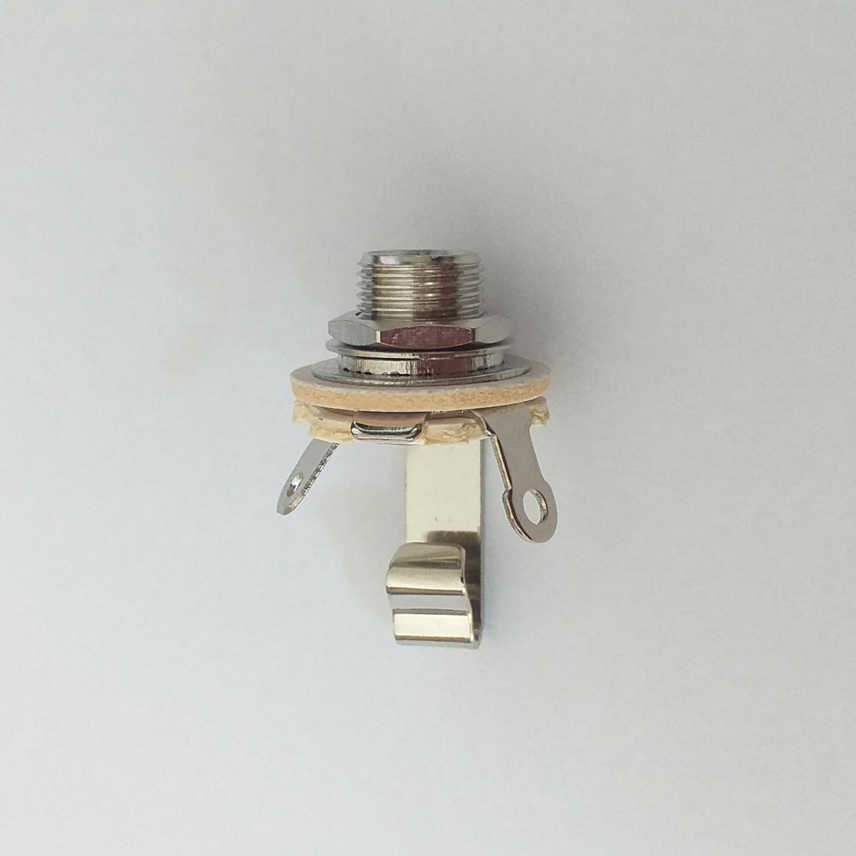Mono paneļa ligzda 6,35 mm ģitārai 042H Stagg