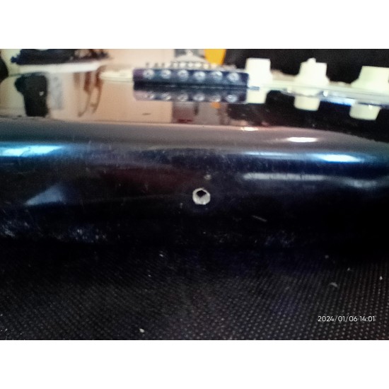 Guitar repair End-pin