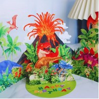 Atklātne ar 3D efektu apsveikums dzimšanas dienā Dinozauri
