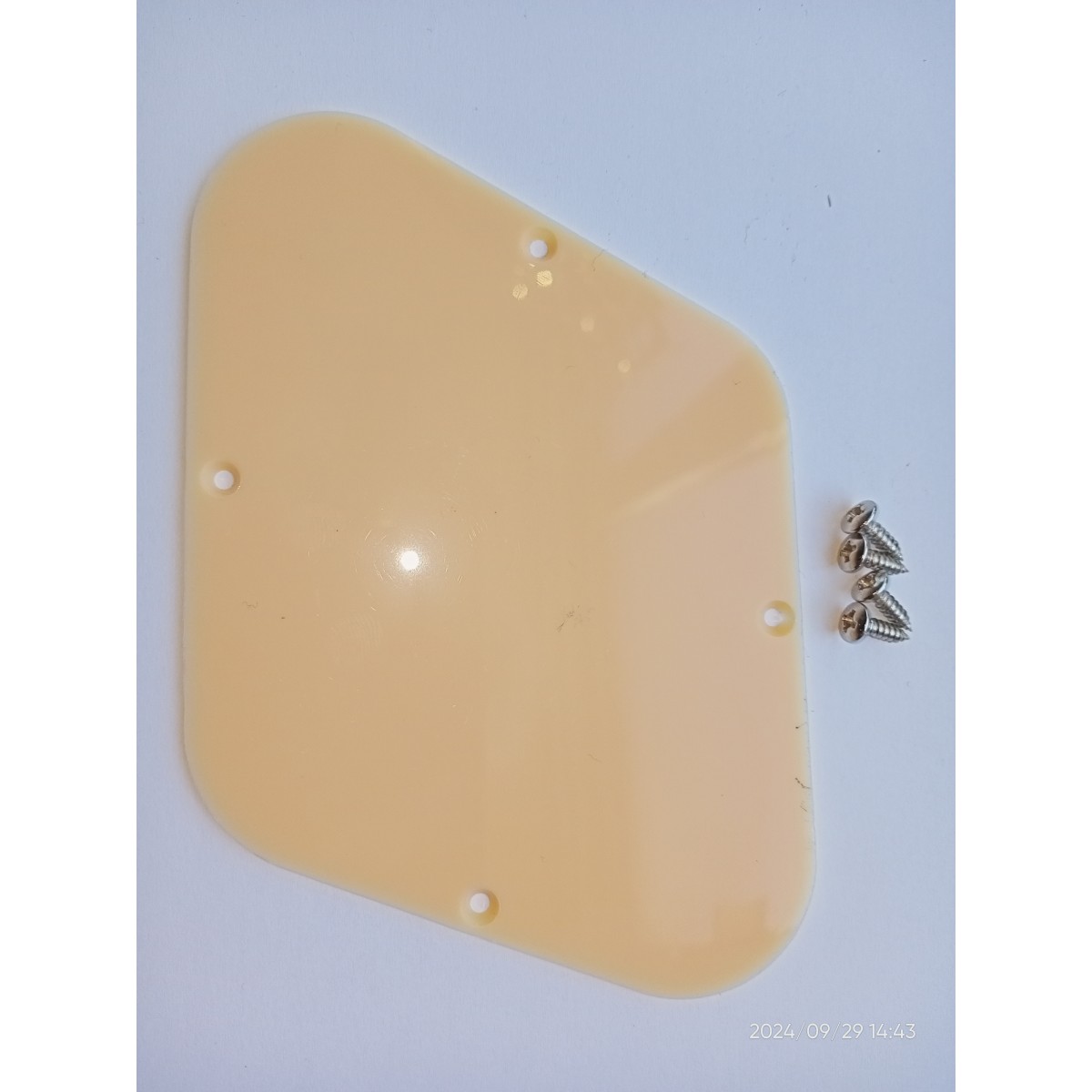 Komplekts pickguard ģitārai Les Poul style PRPG-030