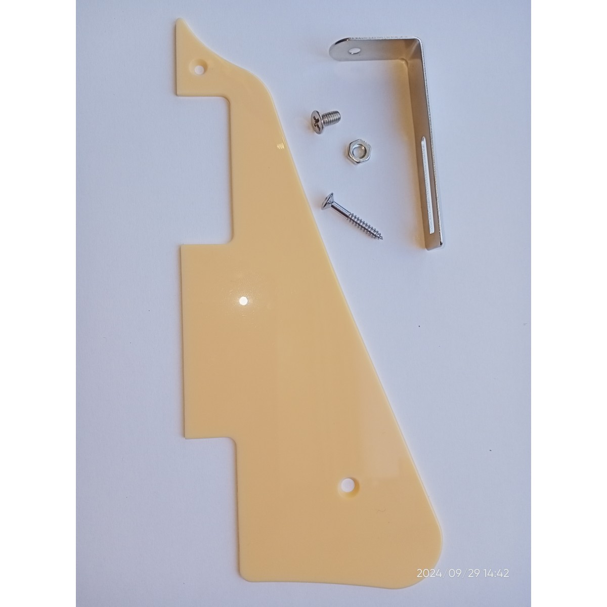 Komplekts pickguard ģitārai Les Poul style PRPG-030
