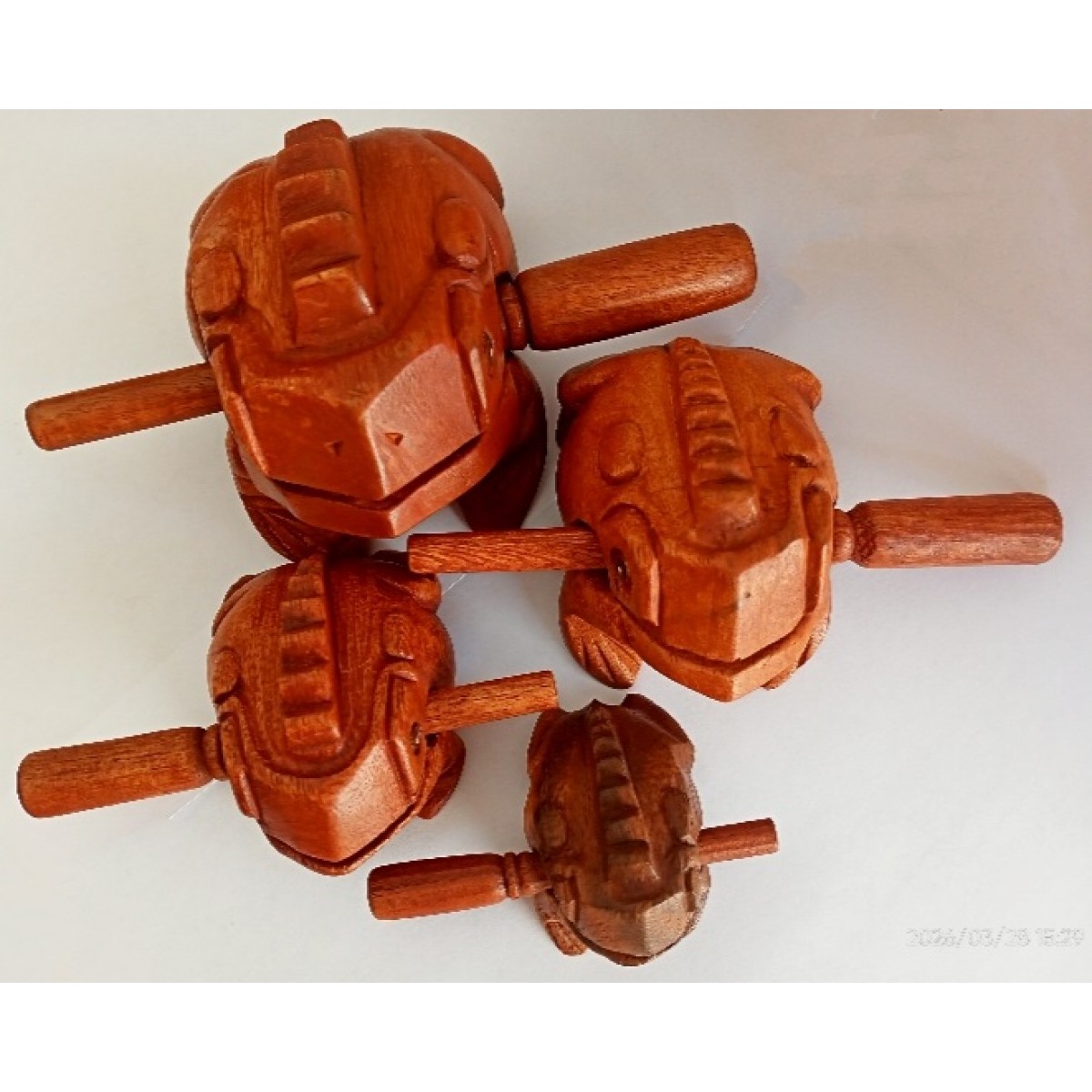 Koka varde 9 cm, guiro perkusijas instruments, skaņas bloks, toņu bloks, mūzikas instruments
