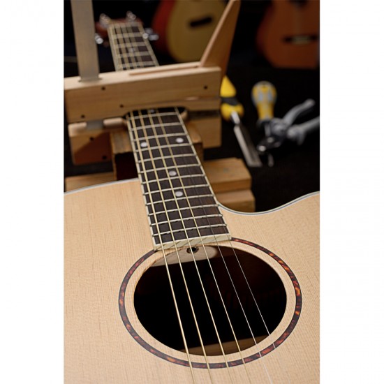 Acoustic-electric guitar James Neligan ASY-DCE LH (left-hand)